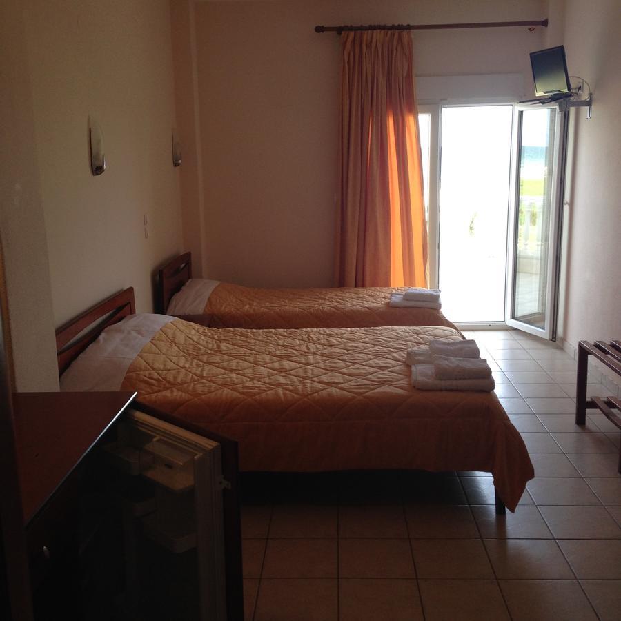 Hotel Akrogiali Korinos Bagian luar foto