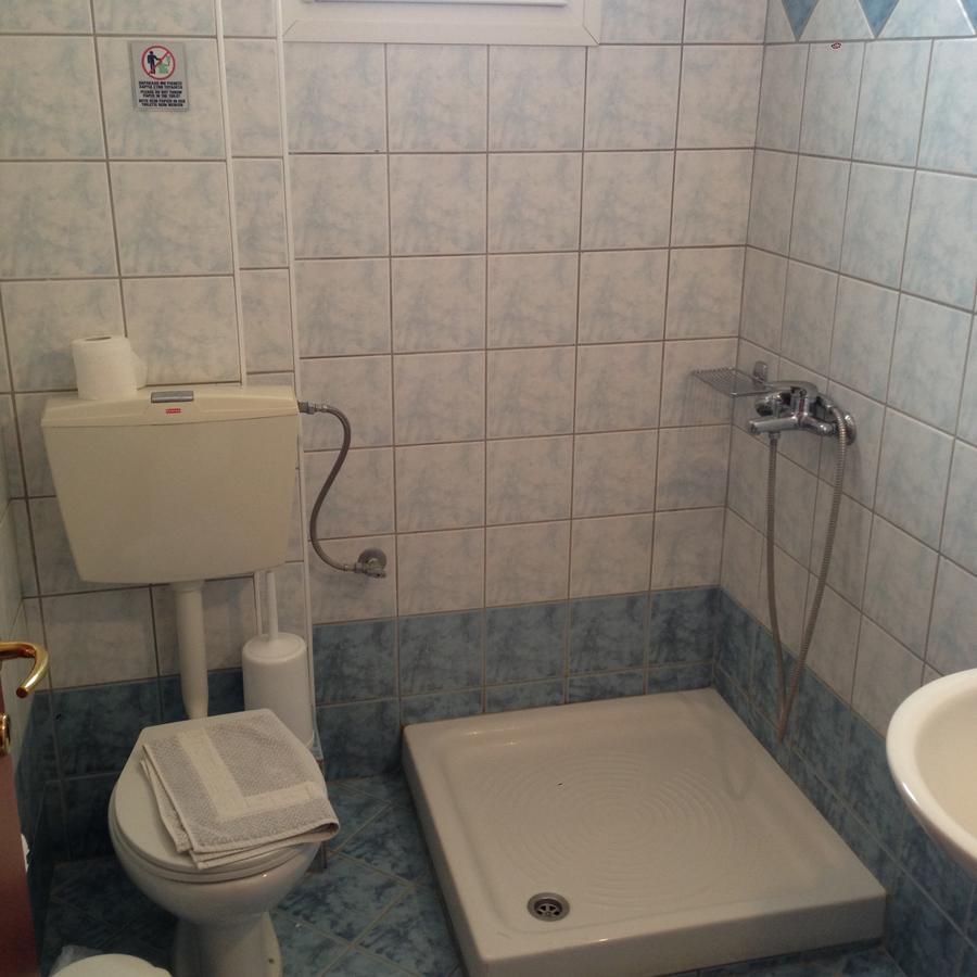 Hotel Akrogiali Korinos Bagian luar foto