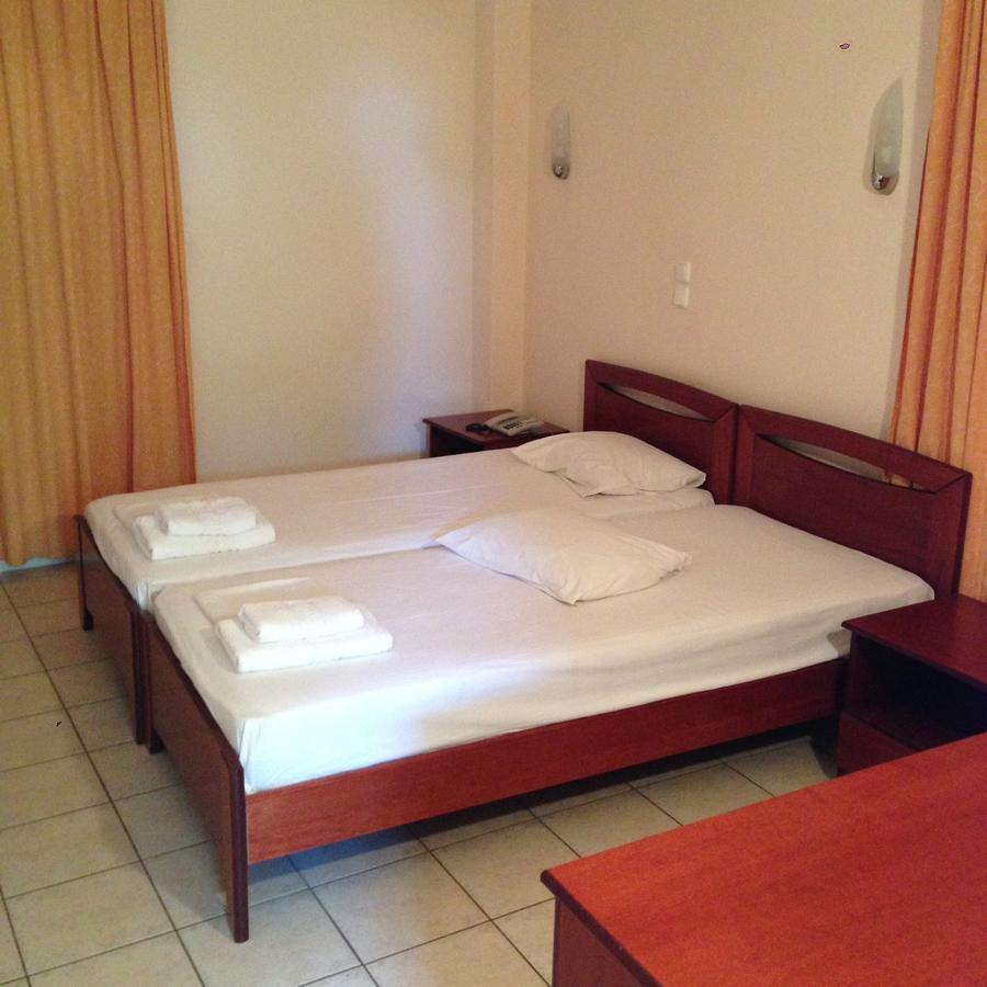 Hotel Akrogiali Korinos Bagian luar foto