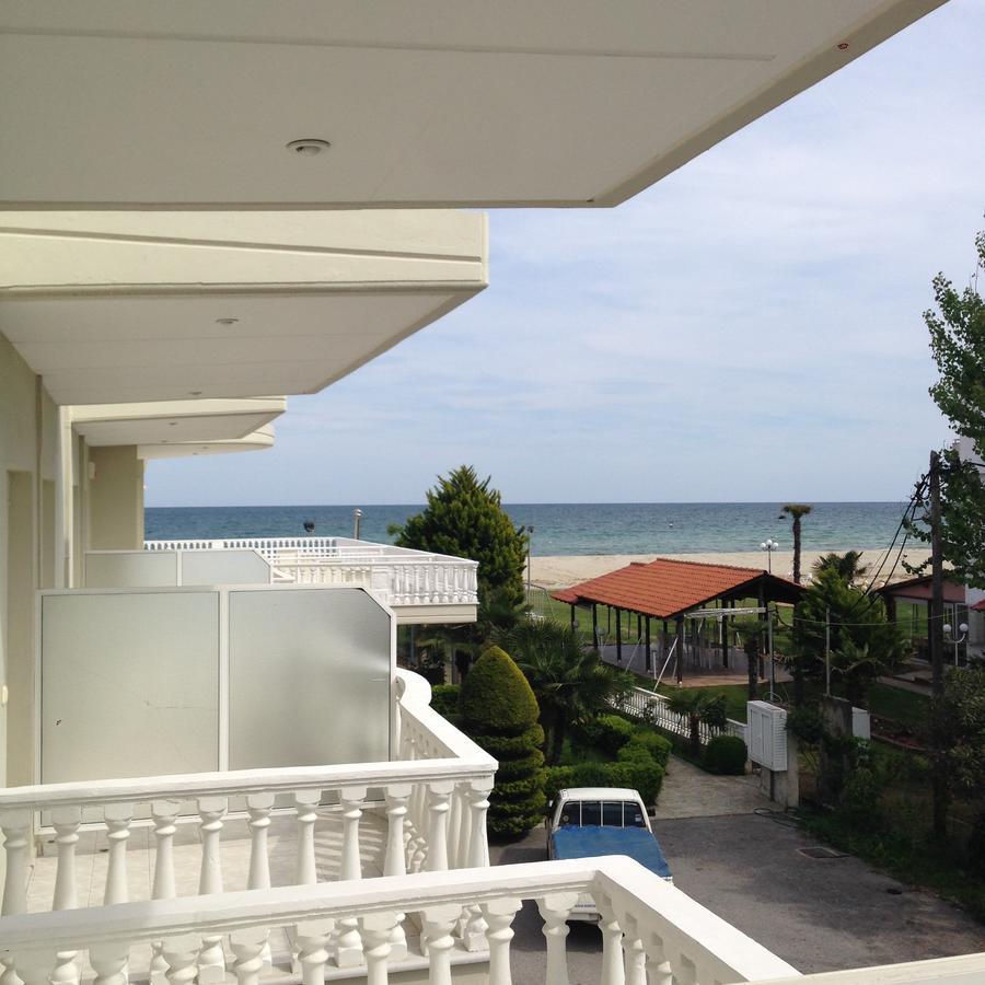 Hotel Akrogiali Korinos Bagian luar foto