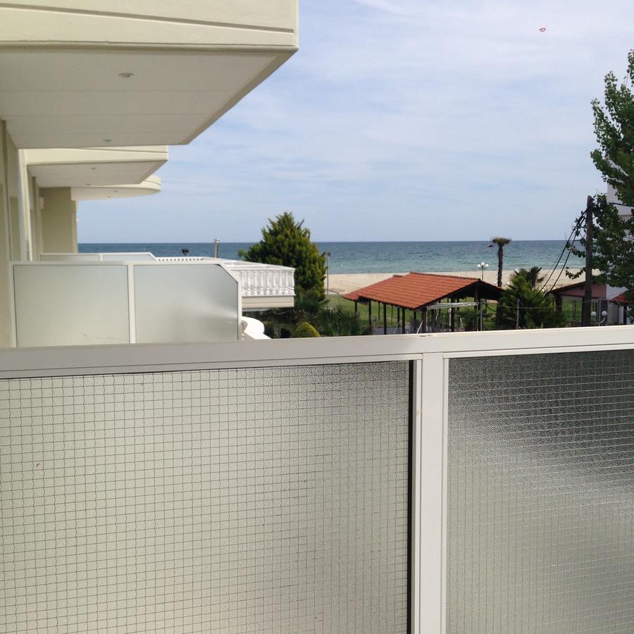 Hotel Akrogiali Korinos Bagian luar foto