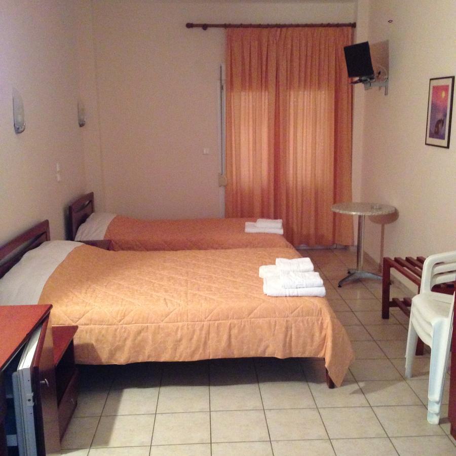 Hotel Akrogiali Korinos Bagian luar foto