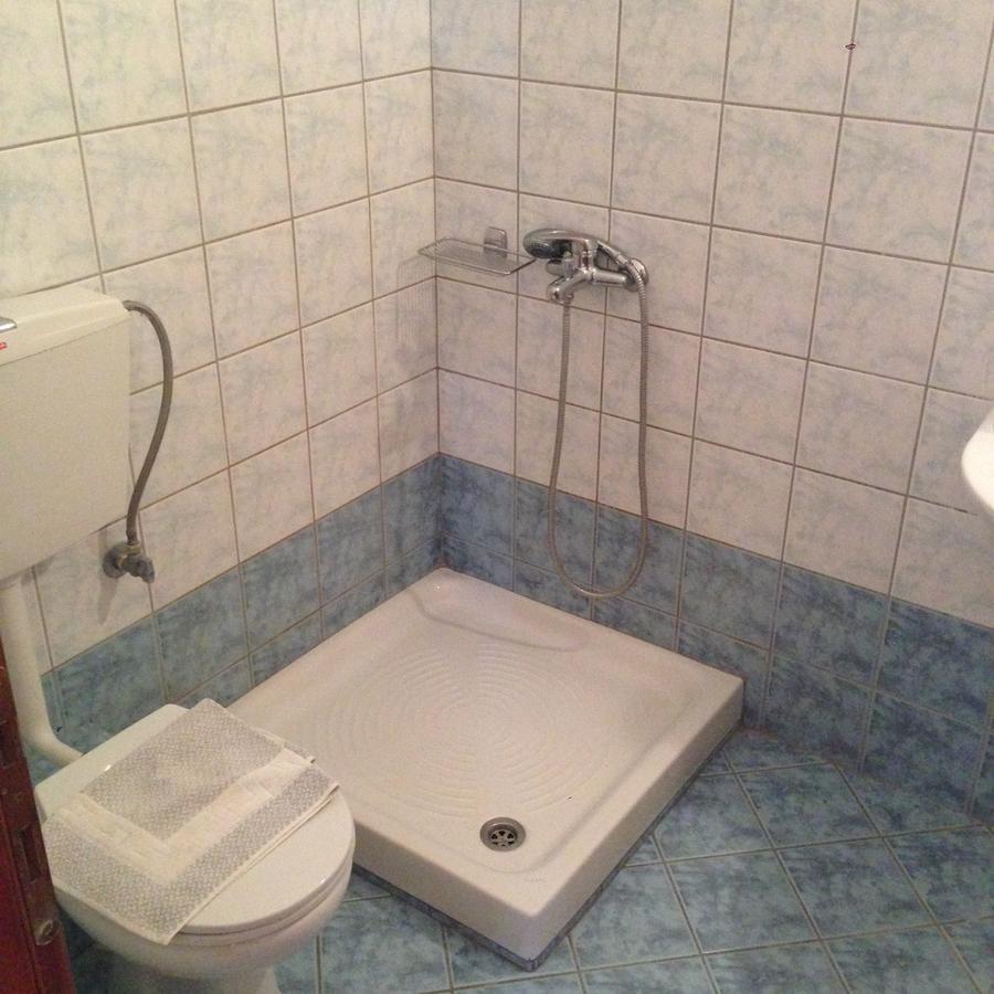 Hotel Akrogiali Korinos Bagian luar foto