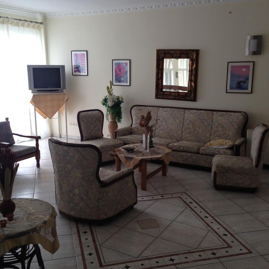 Hotel Akrogiali Korinos Bagian luar foto