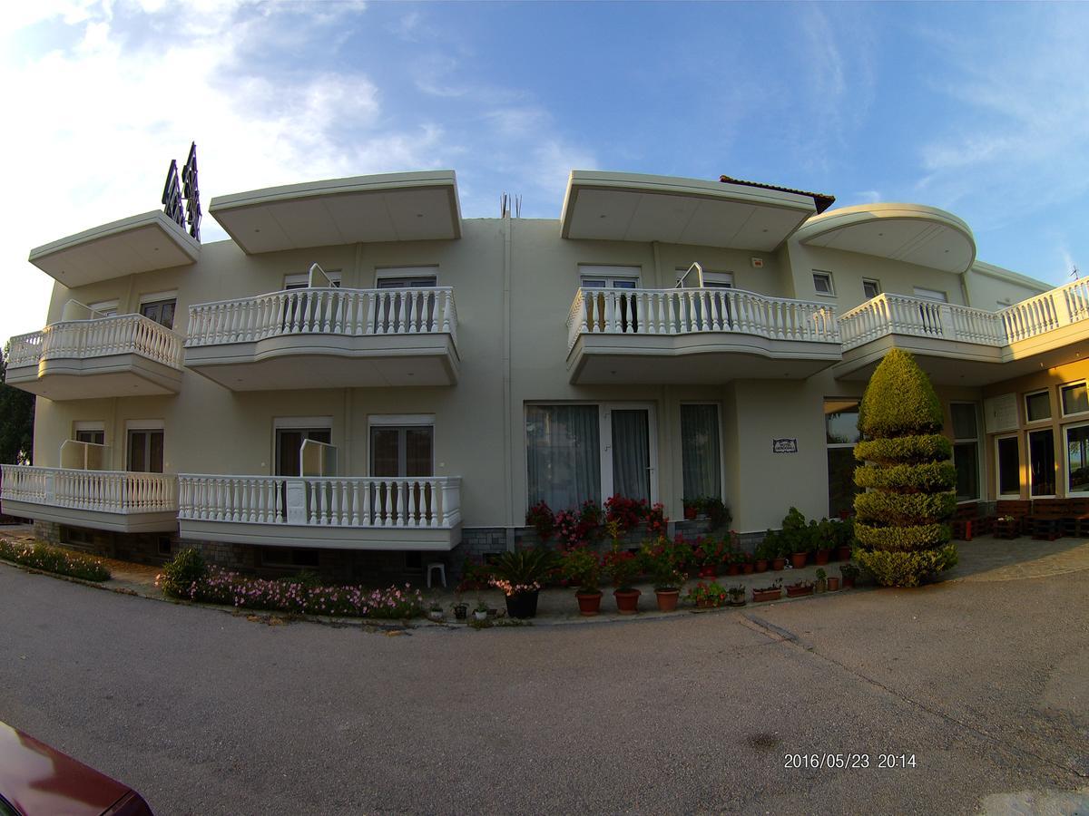 Hotel Akrogiali Korinos Bagian luar foto