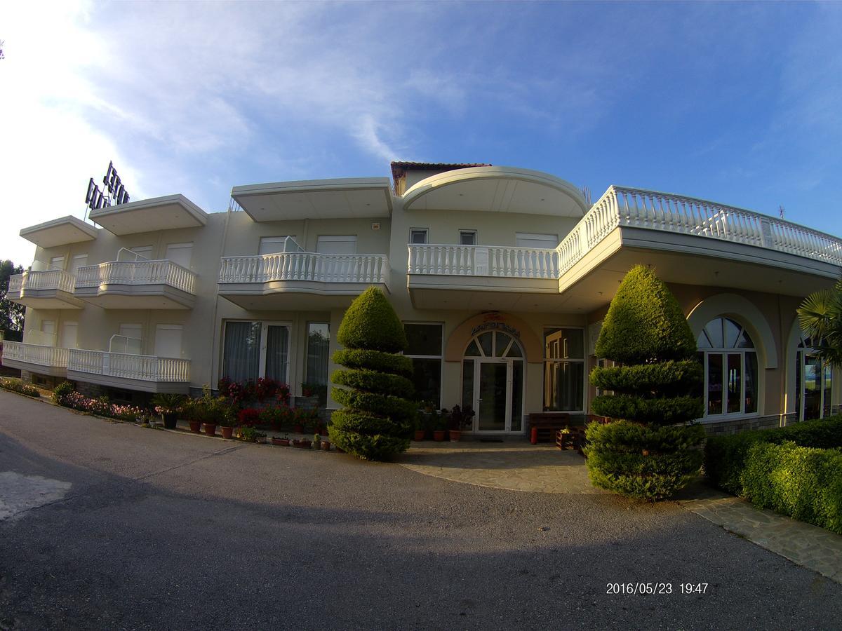 Hotel Akrogiali Korinos Bagian luar foto