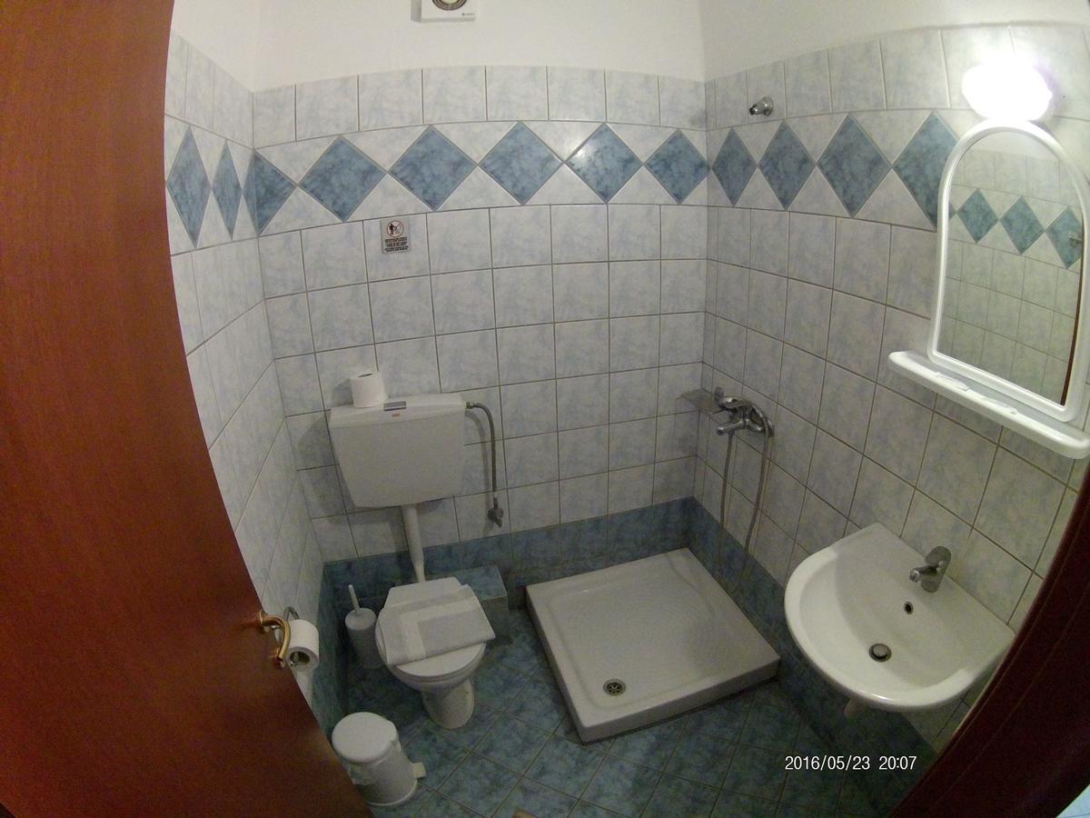 Hotel Akrogiali Korinos Bagian luar foto