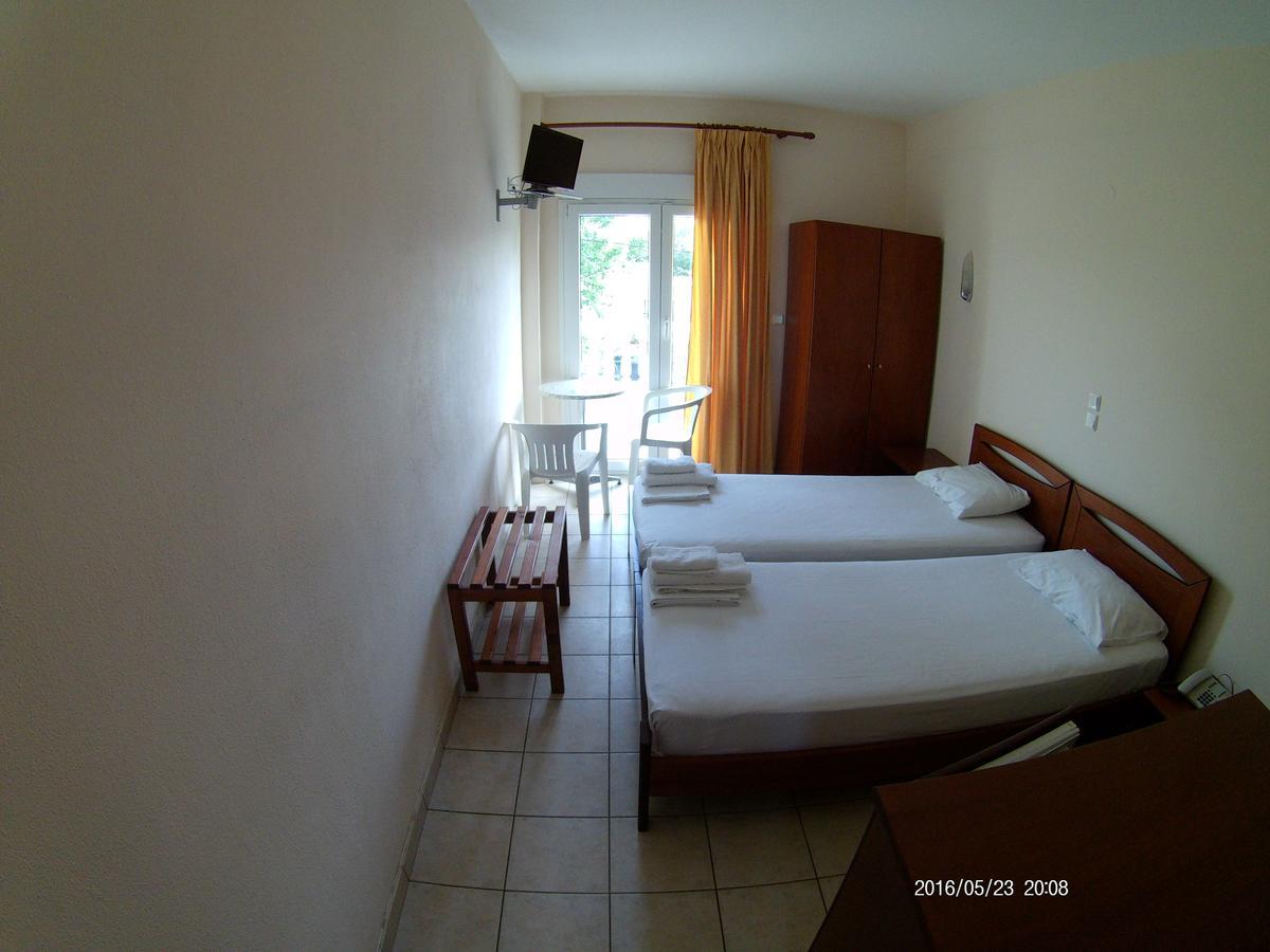 Hotel Akrogiali Korinos Bagian luar foto