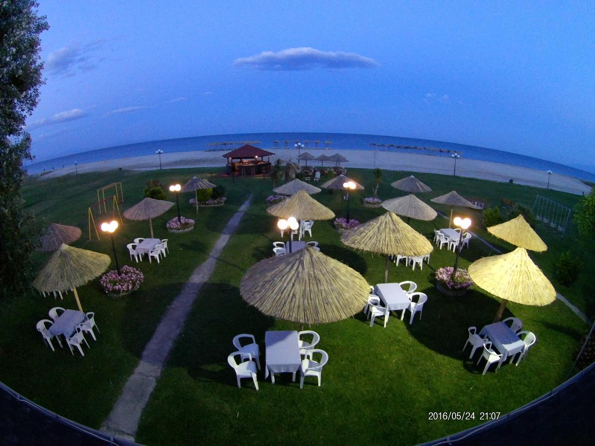 Hotel Akrogiali Korinos Bagian luar foto