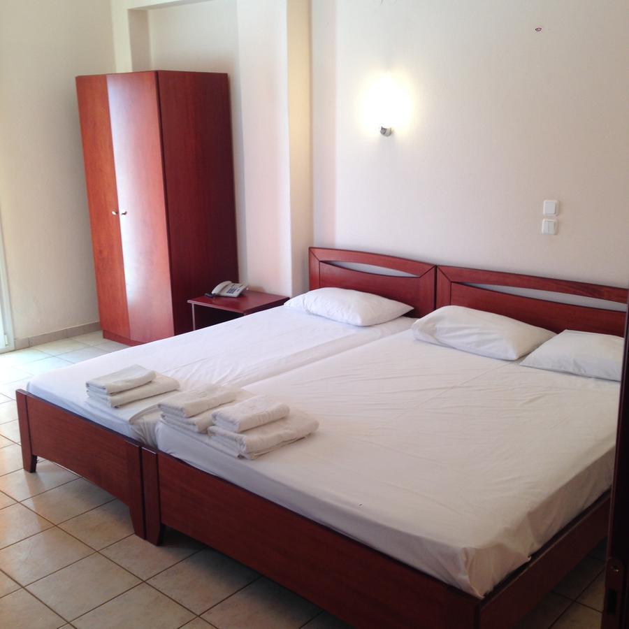 Hotel Akrogiali Korinos Bagian luar foto