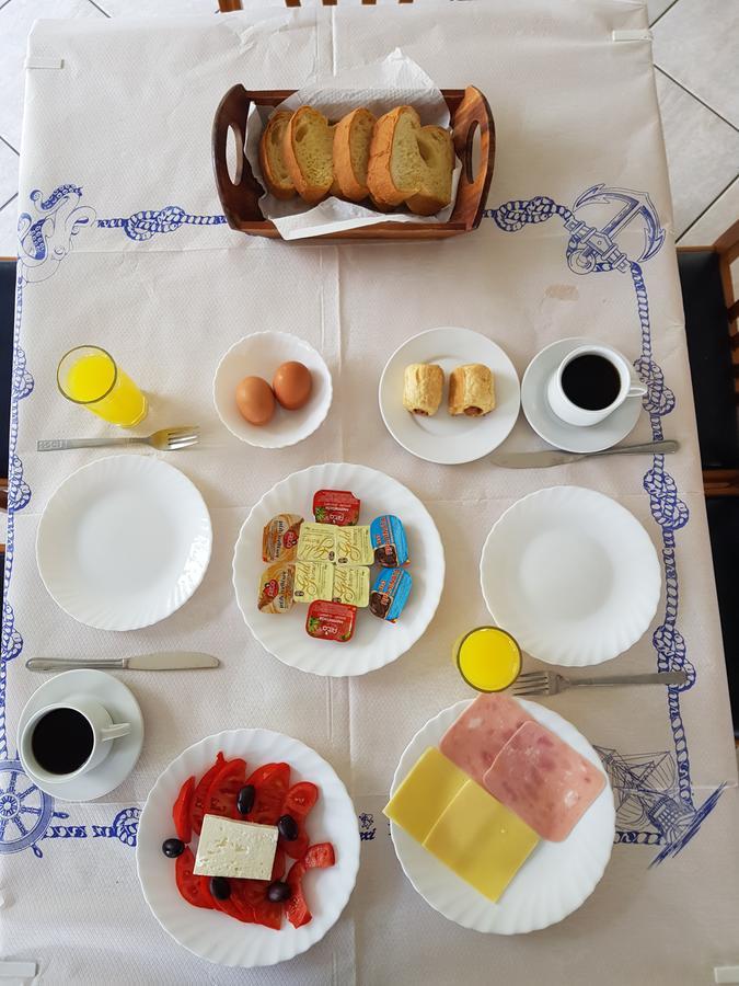 Hotel Akrogiali Korinos Bagian luar foto